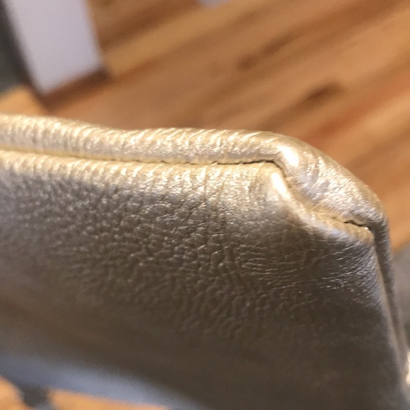 Gold crossbody bag - Picture 13 of 16